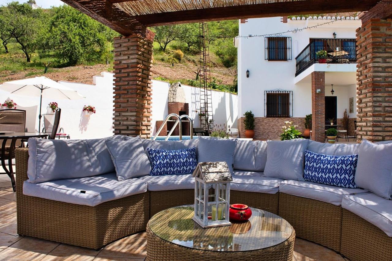 Casa Las Torres B&B Iznate Exterior foto