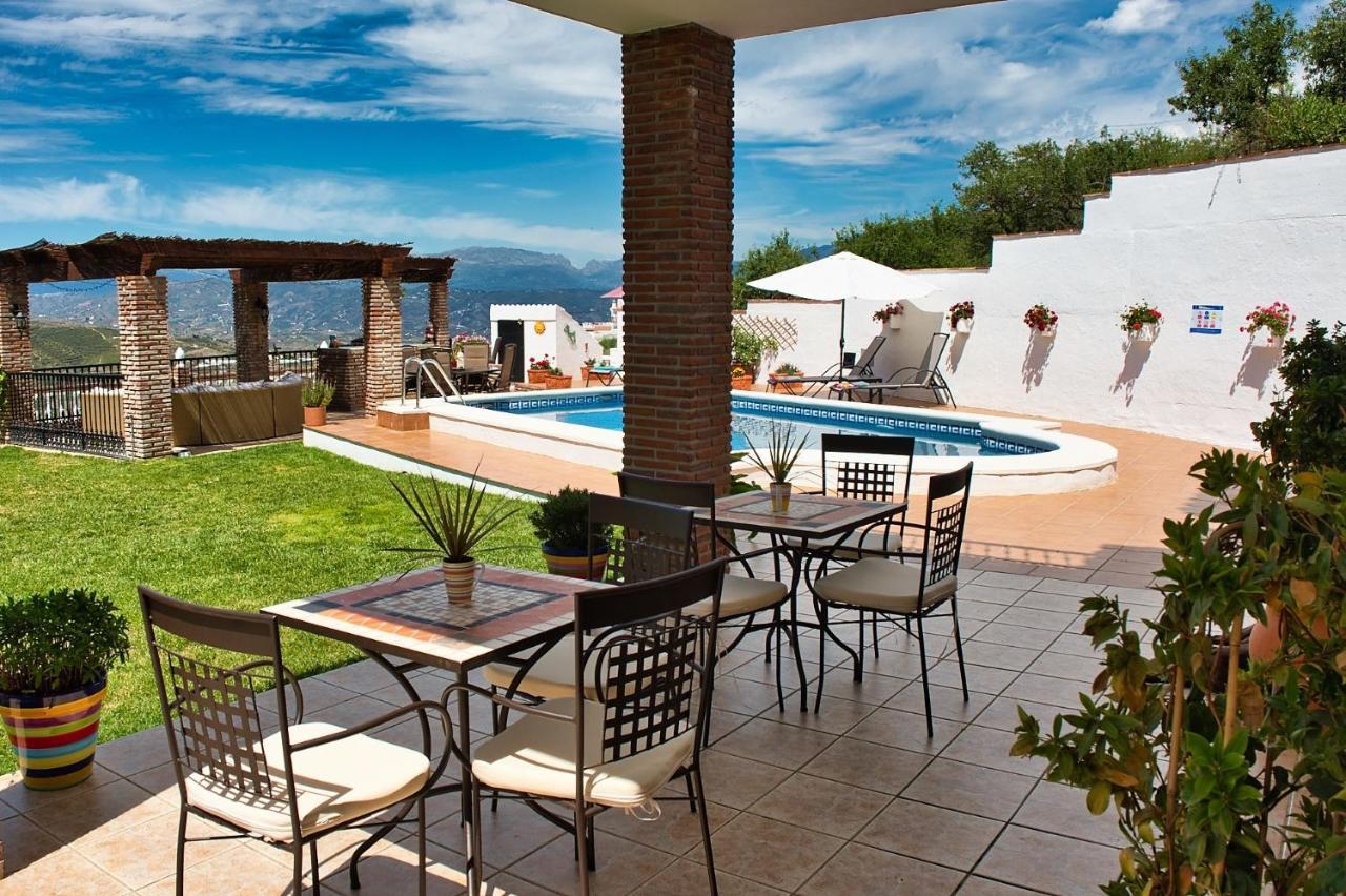 Casa Las Torres B&B Iznate Exterior foto